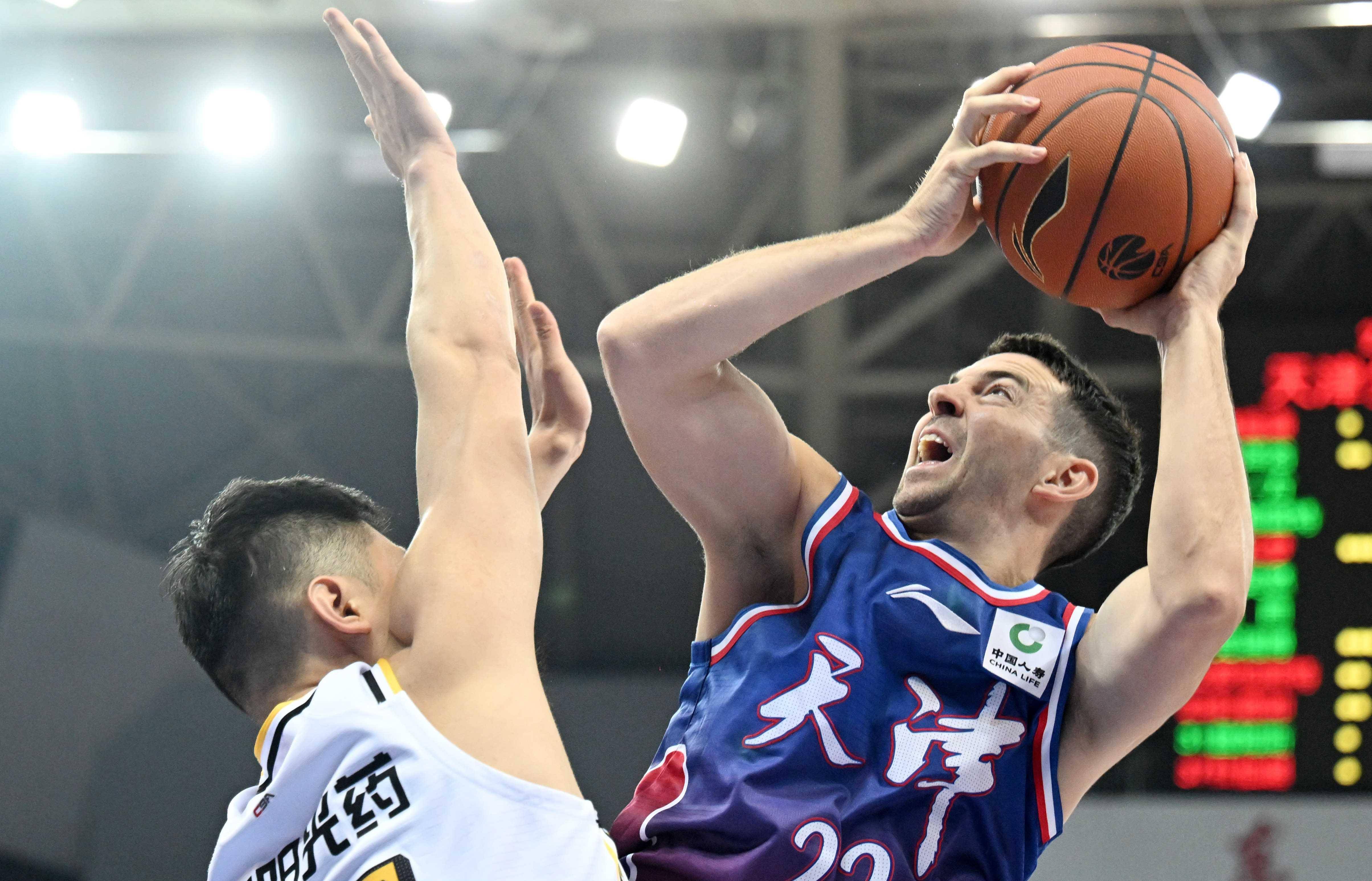 球速体育-篮球联赛中每场比赛都要分出胜负